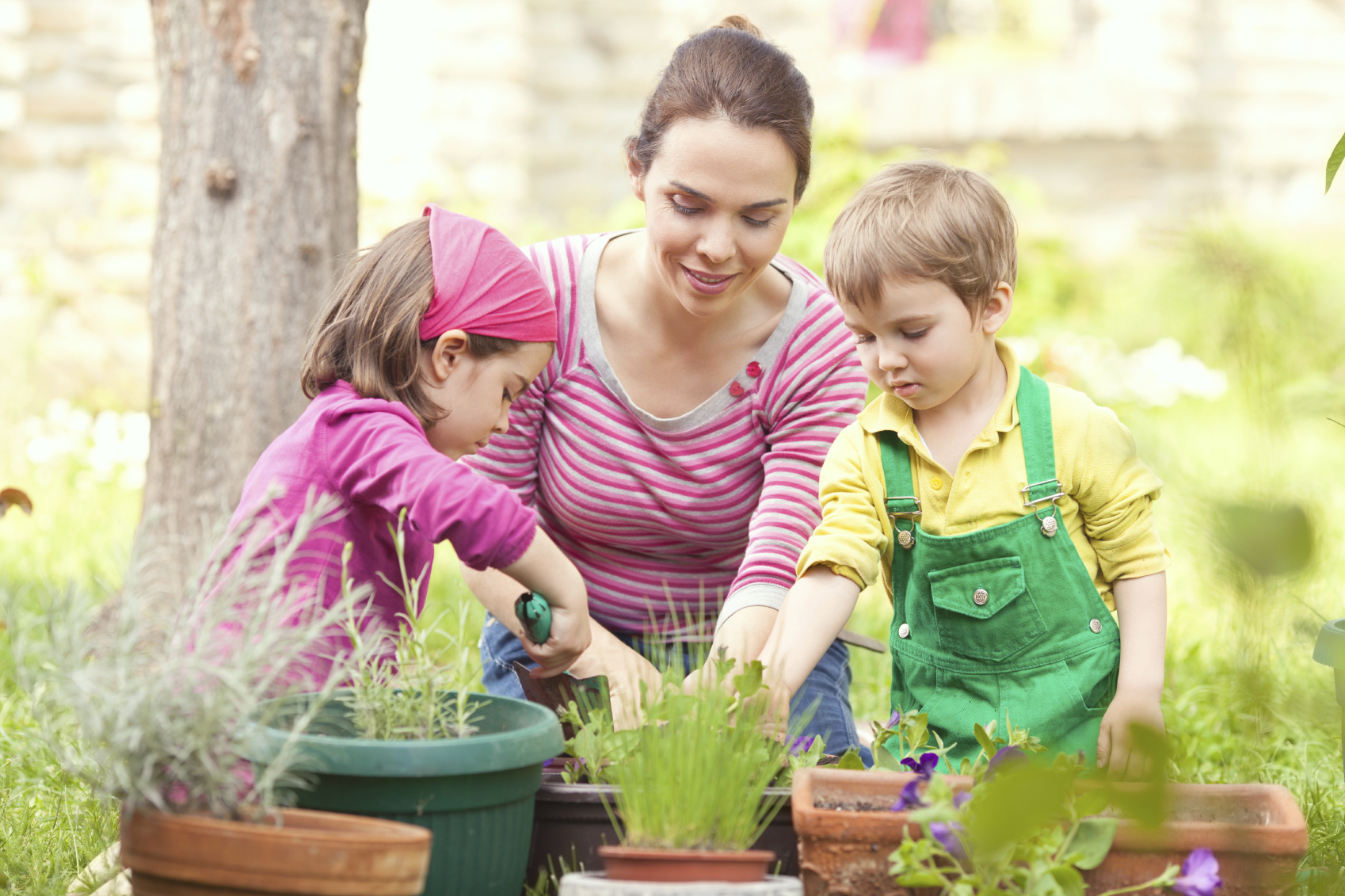 the dos and don ts of crafting an awesome sittercity summer nanny job